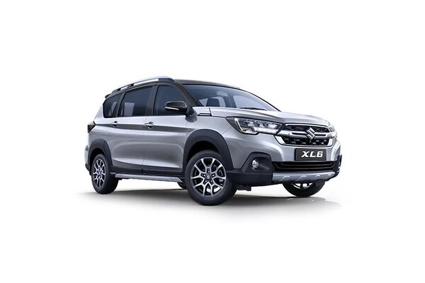 Maruti Suzuki XL6 Splendid Silver With Black Roof