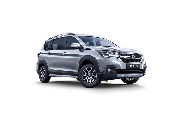 Maruti Suzuki XL6 Splendid Silver