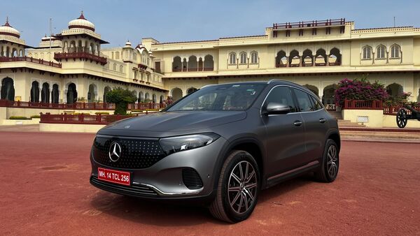 Mercedes-Benz EQA Front Left View
