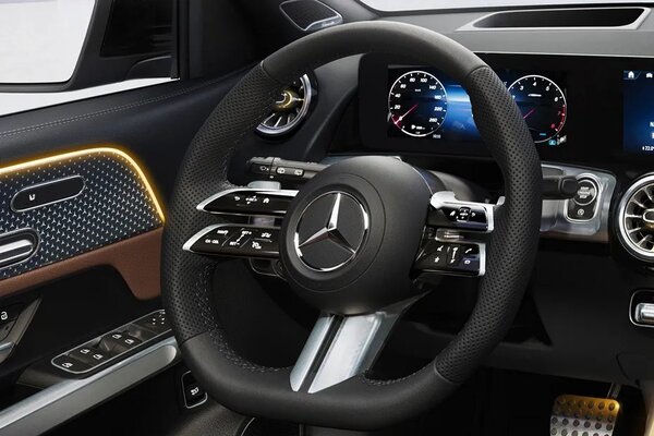 Mercedes-Benz GLB 2024 Steering Wheel