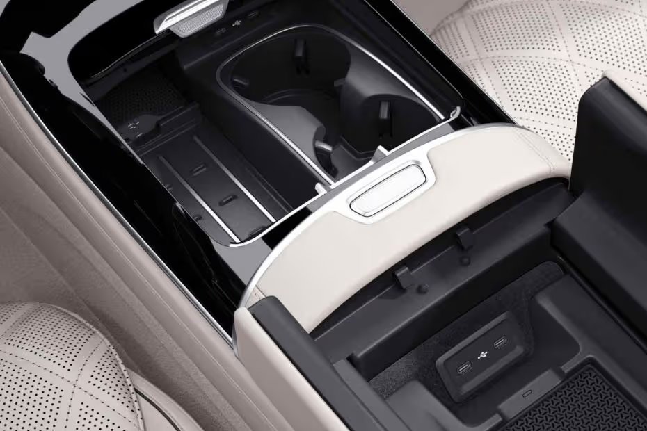 Mercedes-Benz S-Class Front Cup Holders