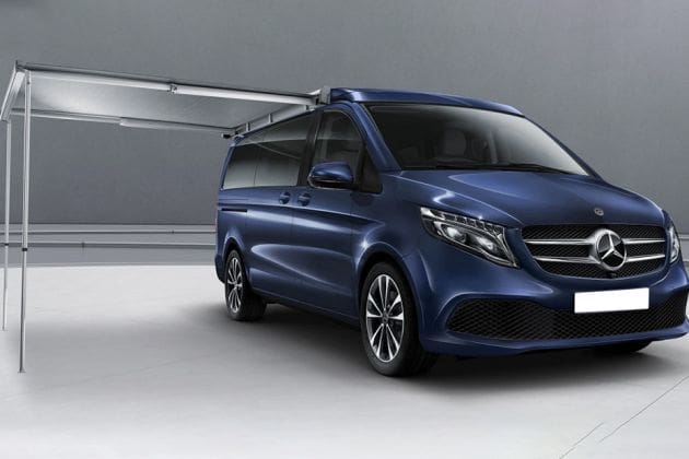 Mercedes-Benz V-Class Front Right Side