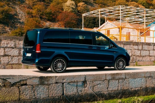 Mercedes-Benz V-Class Right Side View