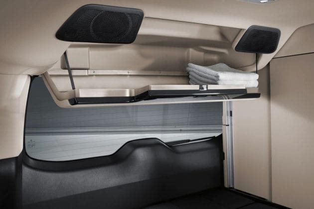Mercedes-Benz V-Class Interior Image 11