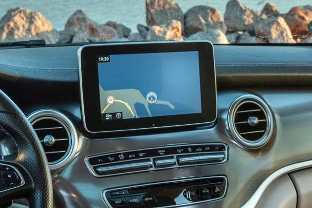 Mercedes-Benz V-Class Interior Image 3