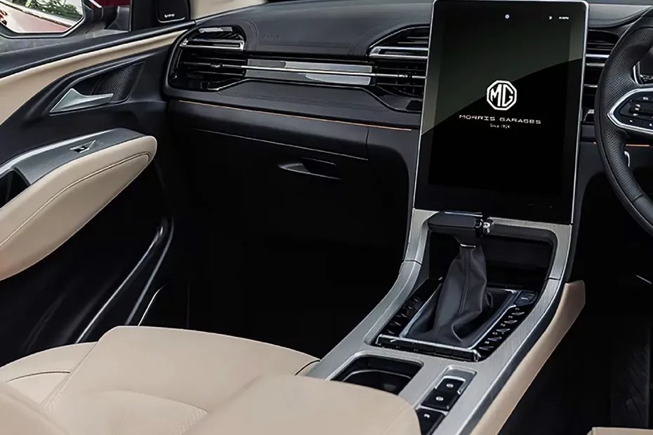 MG Hector Glovebox Closed
