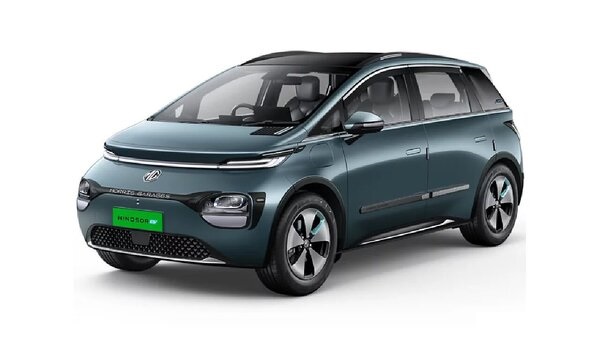MG Windsor EV Turquoise Green