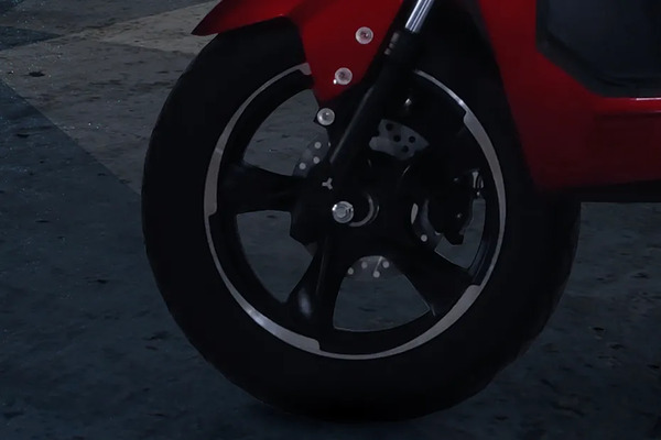 NIJ Automotive Accelero Plus Front Tyre View