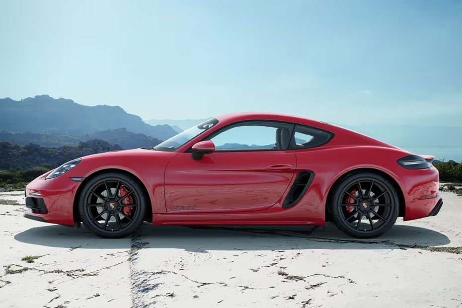 Porsche 718 Left Side View