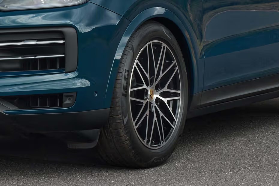 Porsche Cayenne Whee