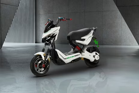 Prevail Electric Wolfury [2021-2024] Front Left View