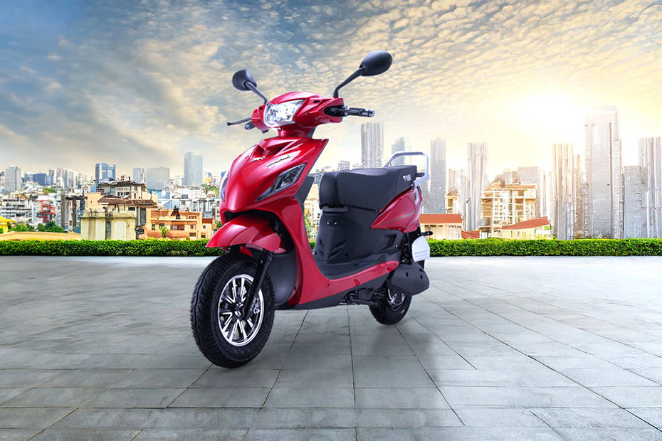 PURE EV ETrance	Neo Front Left View