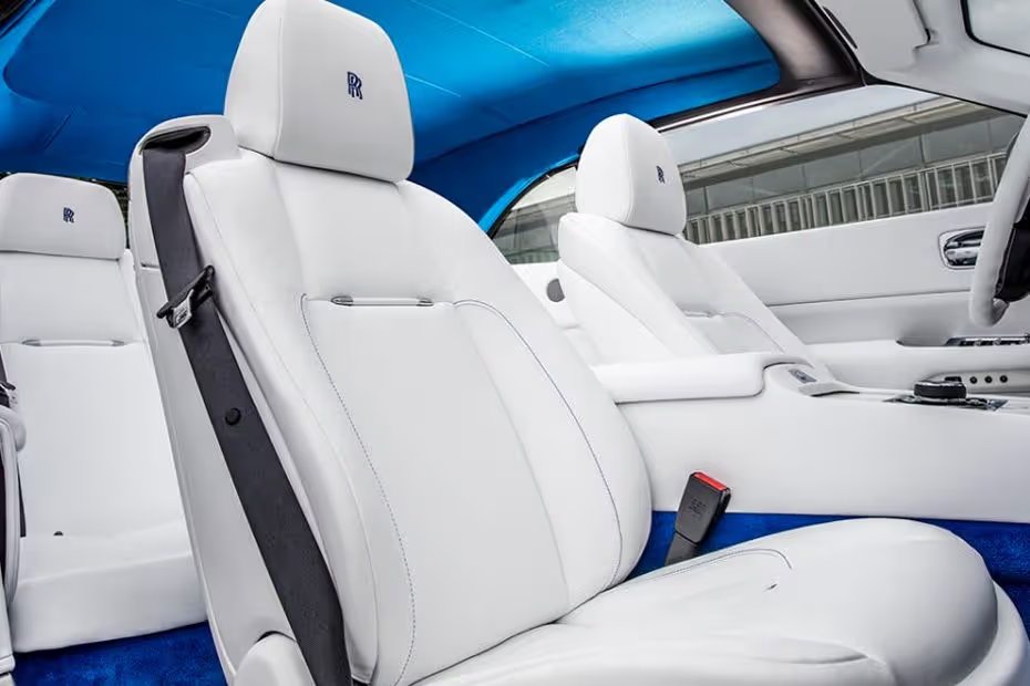 Rolls-Royce Dawn Door View Of Driver Seat