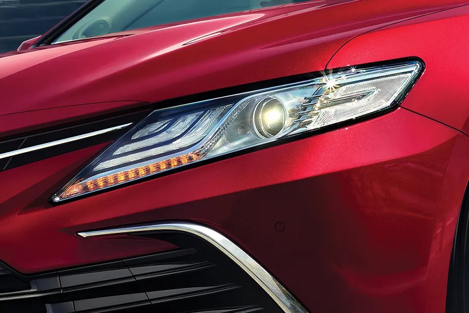 Toyota Camry [2022-2024] Headlight