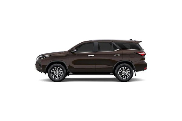 Toyota Fortuner Phantom Brown