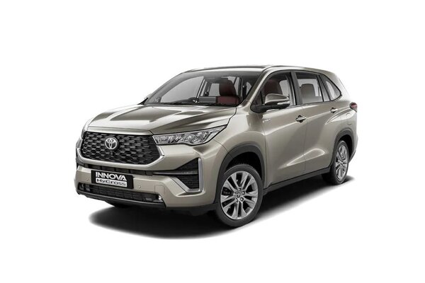 Toyota Innova Hycross Avant Garde Bronze Metallic