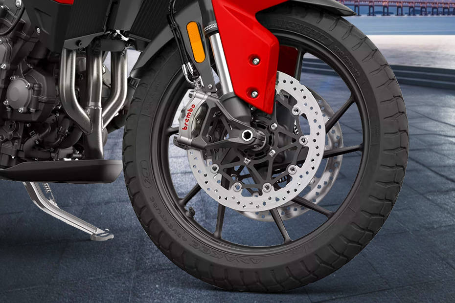 Triumph Trident 660 Front Tyre View