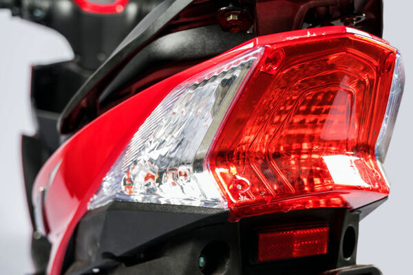 Viertric Max Taillight View