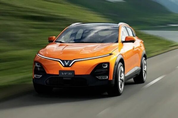 VinFast VF6 Front Left Side