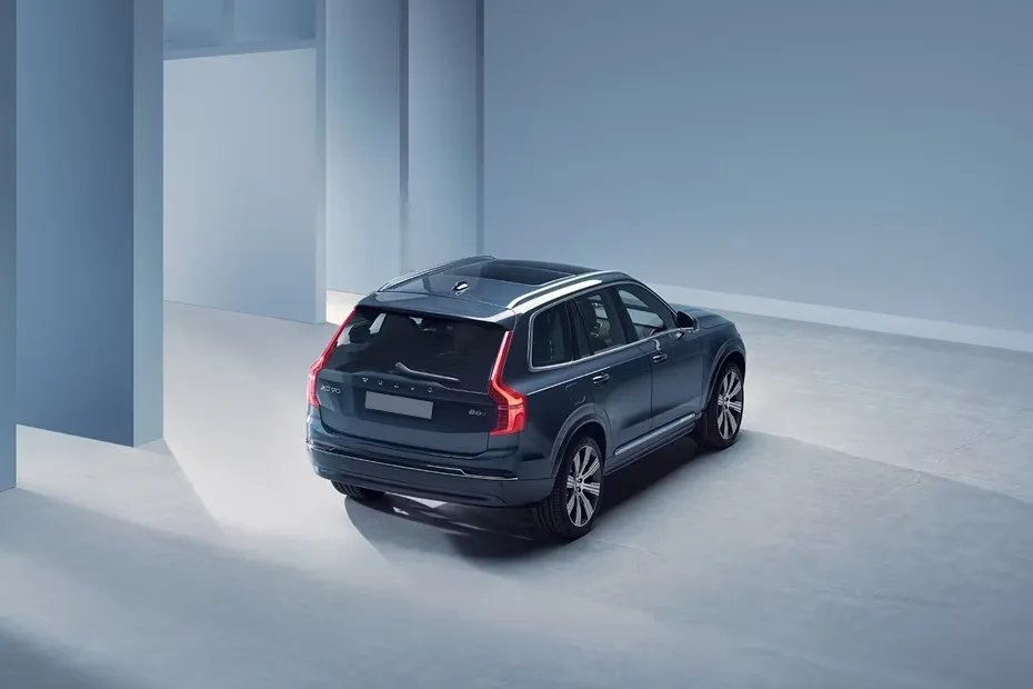 Volvo XC90 [2022-2025] Rear Right Side