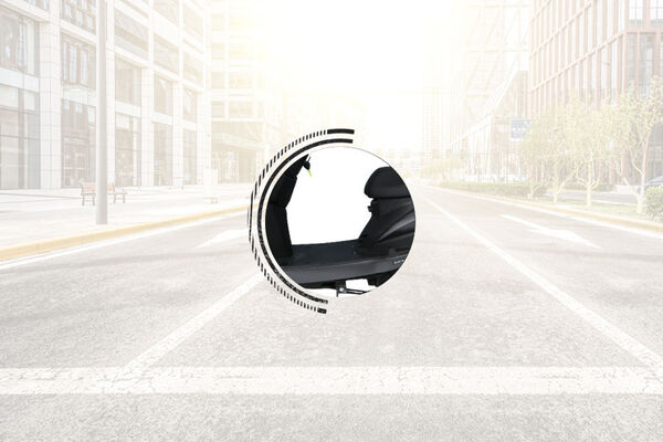 Warivo Motors Nexa Footspace View