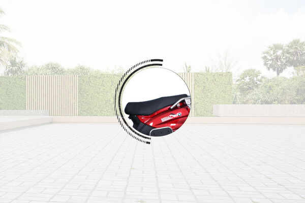 Warivo Motors Queen Seat View
