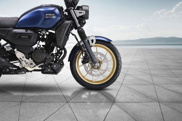 Yamaha FZ-X Front Tyre View
