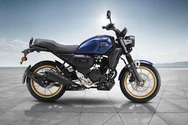 Yamaha FZ-X Right View