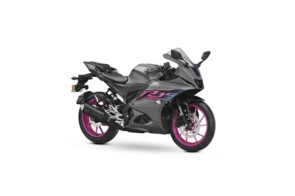 Yamaha R15 V4 Price in visakhapatnam (November, 2025), On Road