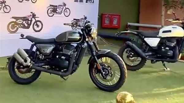 Yezdi Motorcycles Streetfighter Right View