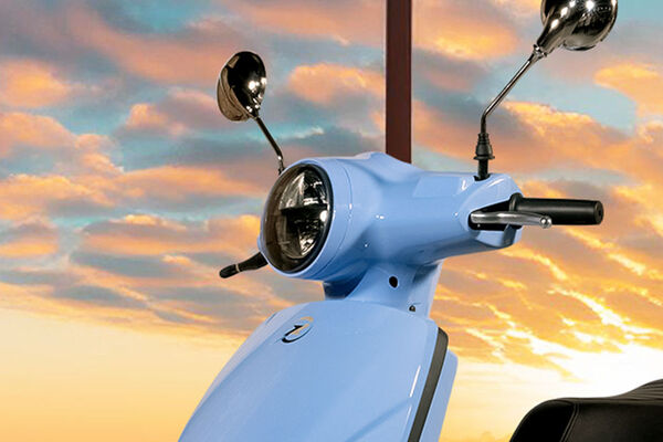 Zelio Gracy Pro Headlight View