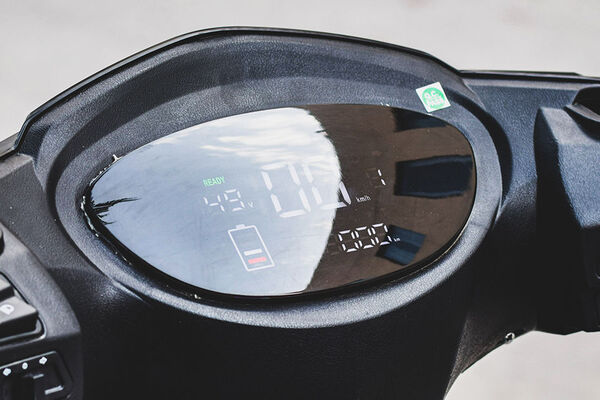 Zelo Zoop Speedometer View
